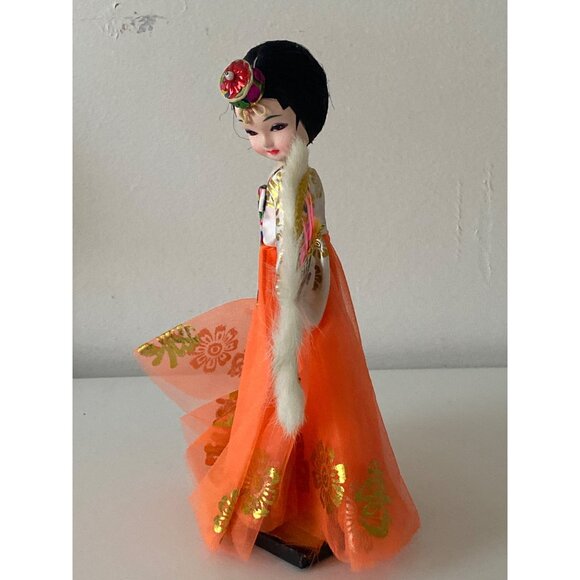 Korean Traditional Hanbok Doll With Fan - Exquisite Collectible In Vibrant Color - Picture 7 of 12